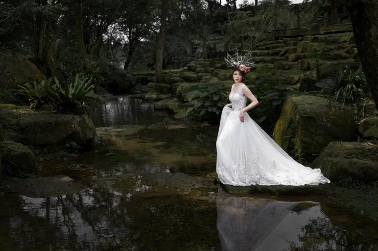 婚紗造型|新娘妝容|花頭飾|白紗|台北新秘|新秘雨晴|陸壹肆影像工作坊|EASTERN WEDDING