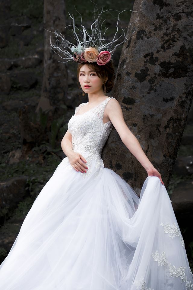 photographer : 陸壱肆／陸壹肆影像工作坊 ＋＋＋ stylist: 陳雨蒨／雨晴新娘秘書 SunnyYu Bridal - 台北新秘 / 嘉義新秘 / 彩妝造型