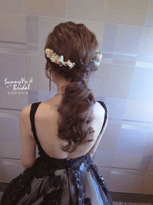 嘉義新娘秘書推薦|台北新娘秘書推薦|內湖新娘秘書推薦|新娘秘書推薦|清新氣質妝感|新娘秘書雨晴|新娘髮型|新娘妝容|低馬尾造型|敬酒髮型|乾燥花飾品|黑色禮服