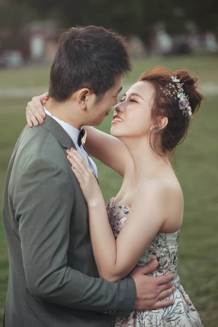 新秘雨晴｜婚攝柚子｜貳月婚紗｜台北新娘秘書｜新娘秘書推薦｜台北新秘推薦｜新娘造型｜台北婚紗推薦｜互動婚紗｜花布婚紗｜新娘造型｜盤髮｜甜美風格