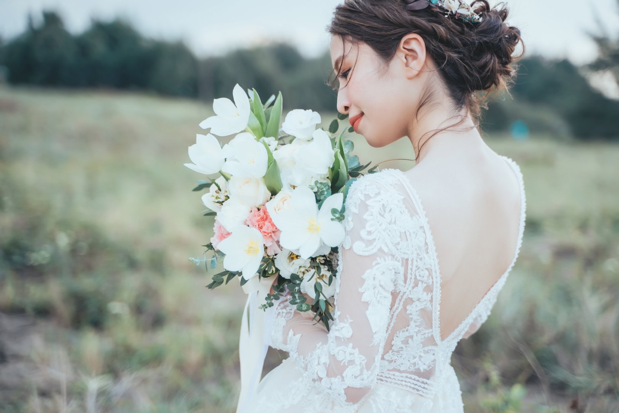 婚紗｜台北新娘秘書雨晴｜貳月婚紗｜新秘推薦雨晴｜唯美仙氣妝感新秘｜K K YANG 婚禮婚紗/人像攝影